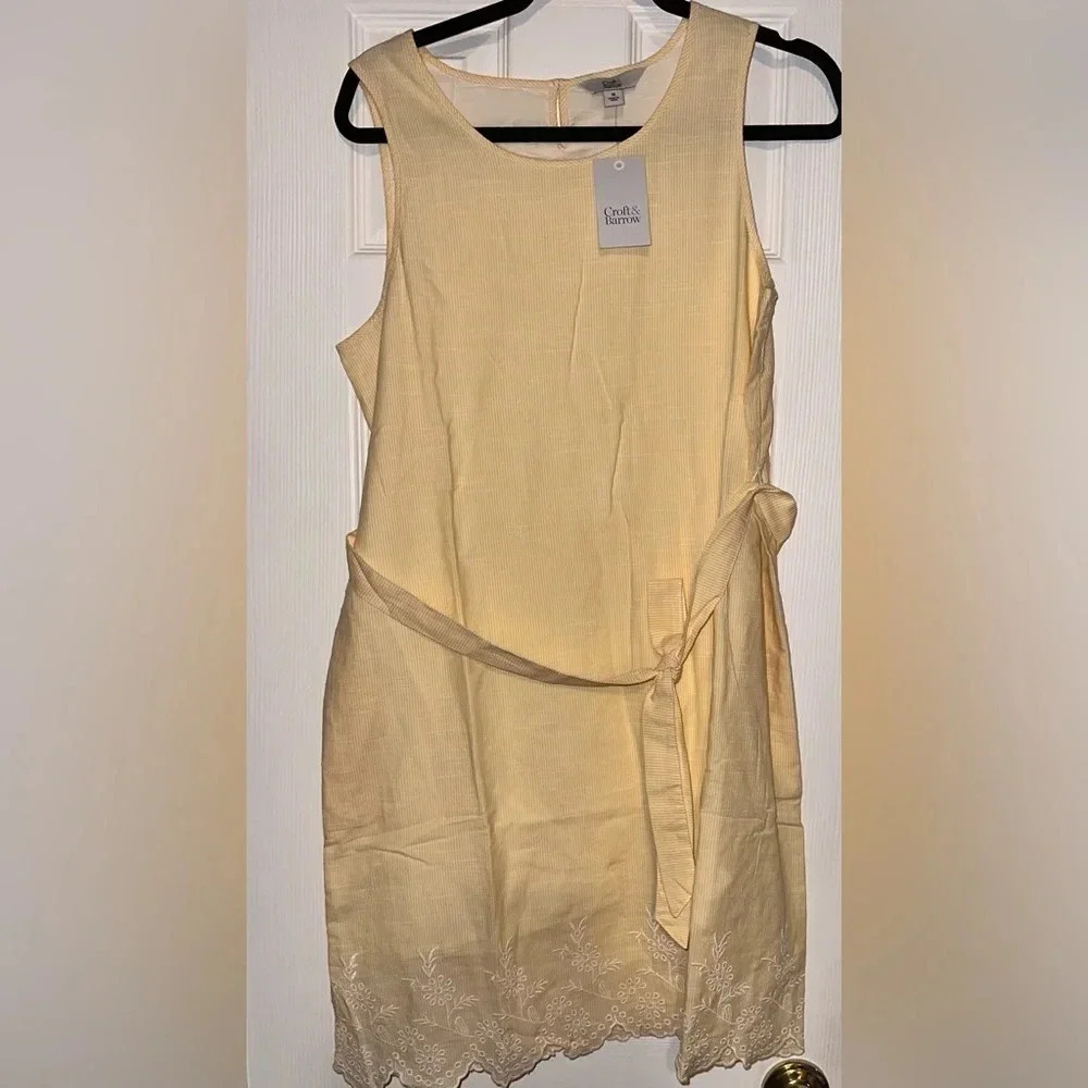 EUC Women's Croft & Barrow® Scallop Hem Embroidered Dress - Picture 2 of 4